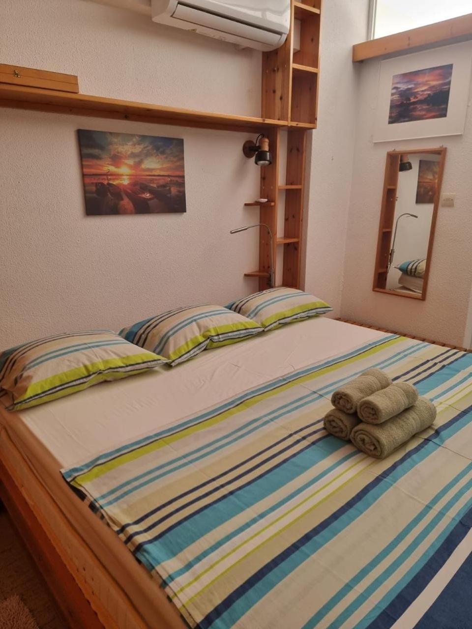 Atlas Apartment With Private Beach And Seaview Blue Loutráki Exterior foto